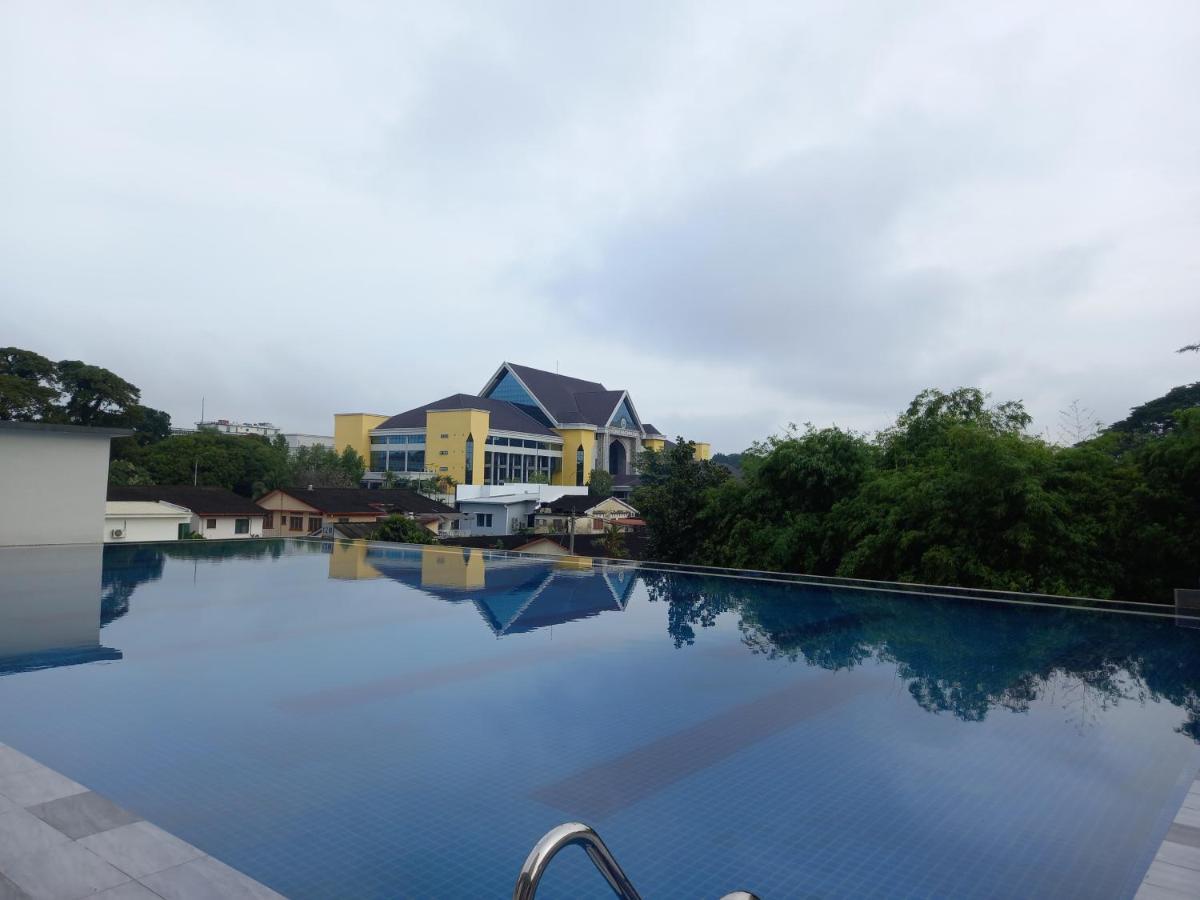 K. Riverfront Apartment Ipoh Exterior photo
