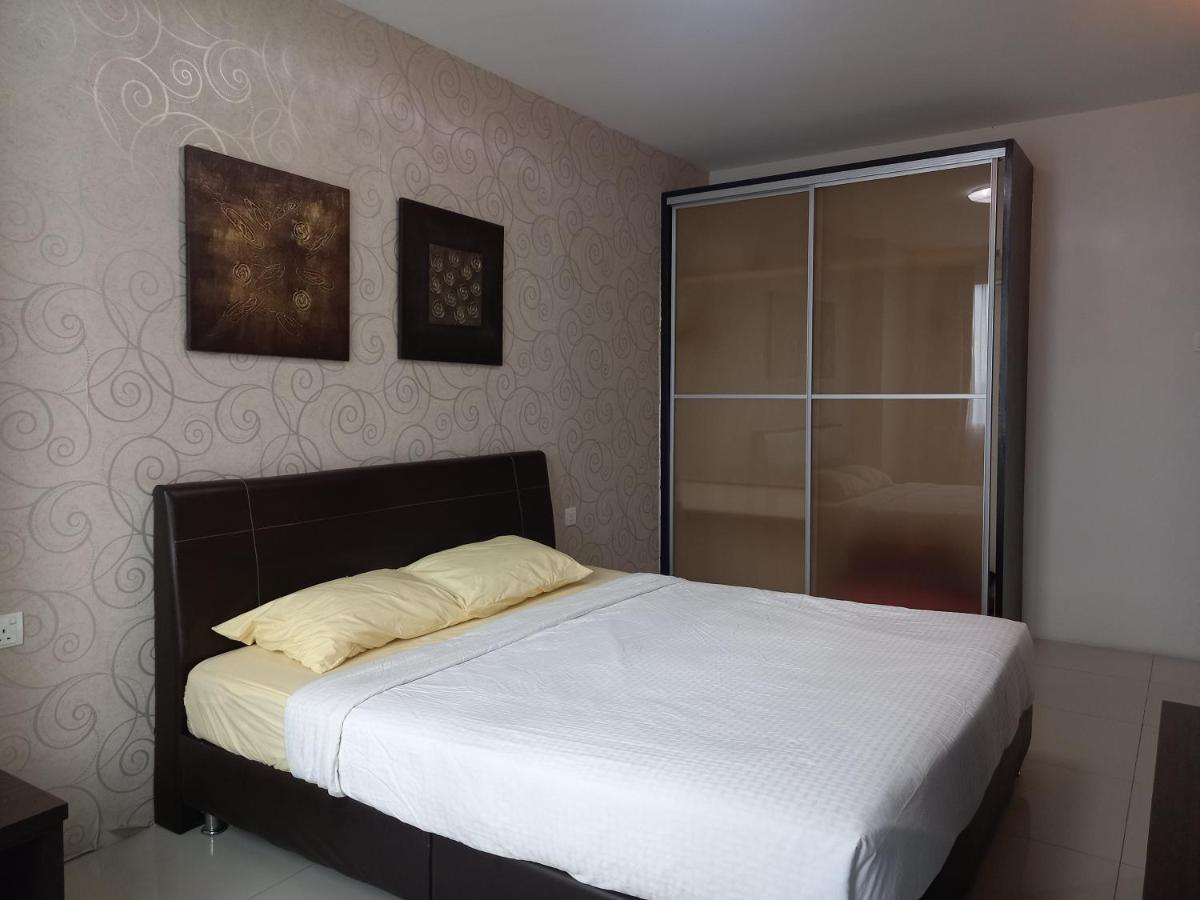 K. Riverfront Apartment Ipoh Room photo