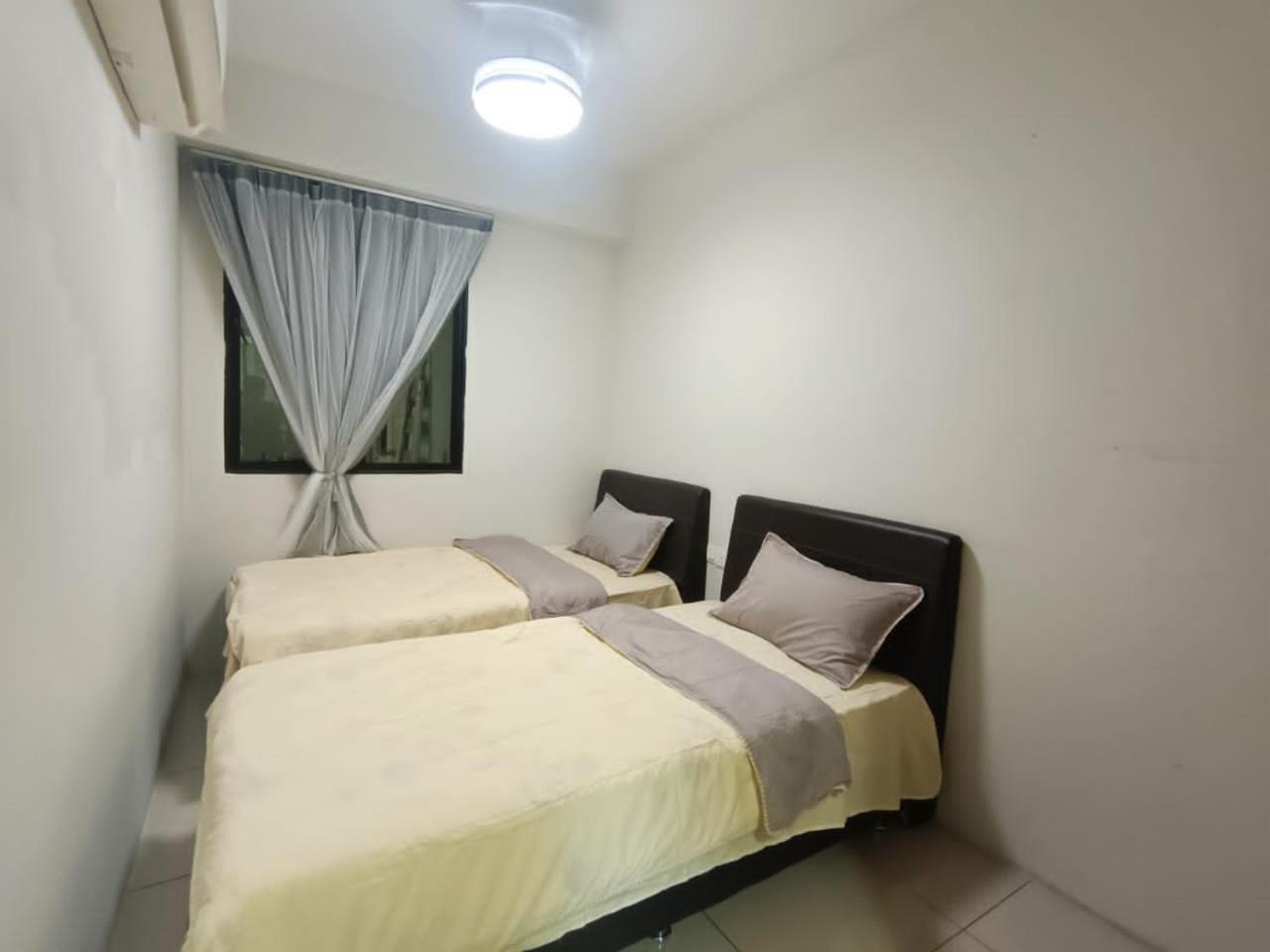 K. Riverfront Apartment Ipoh Exterior photo