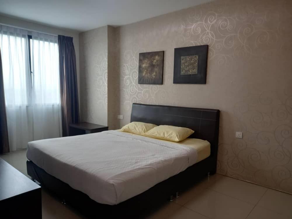 K. Riverfront Apartment Ipoh Exterior photo