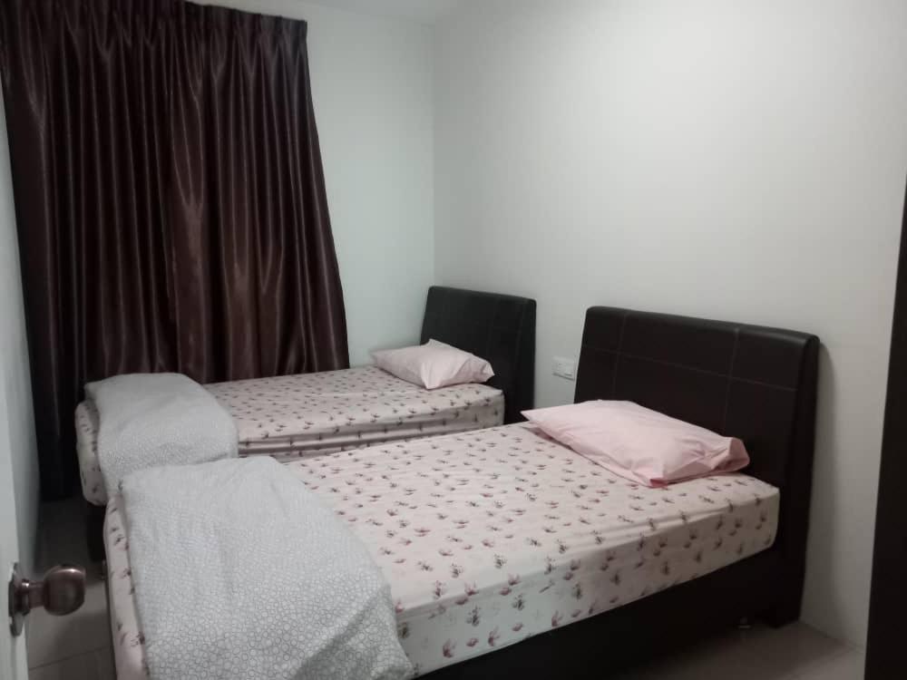 K. Riverfront Apartment Ipoh Exterior photo