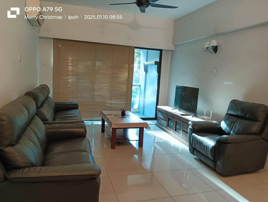 K. Riverfront Apartment Ipoh Room photo
